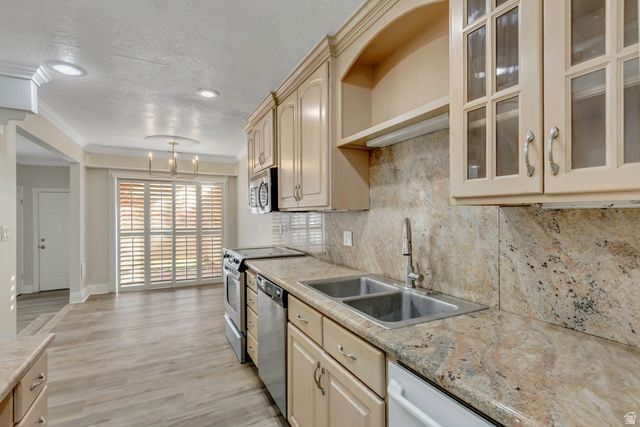 111 CANDLEWOOD PL, Provo, UT 84604