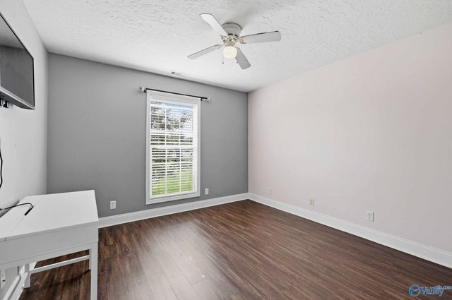 424 Granite Circle, Albertville, AL 35950