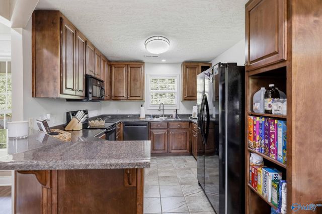 424 Granite Circle, Albertville, AL 35950