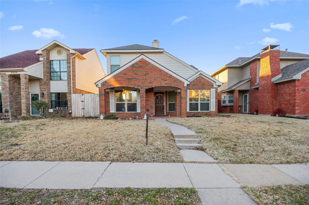 4225 Phoenix Drive, Carrollton, TX 75010