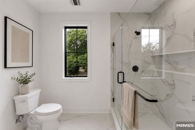 1 Feldman Court, Paramus, NJ 07652
