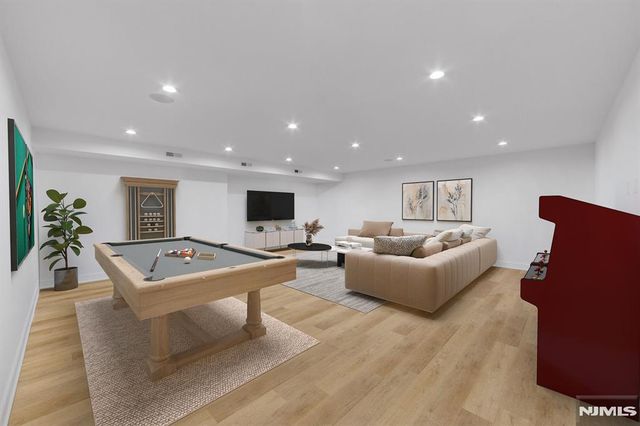 1 Feldman Court, Paramus, NJ 07652