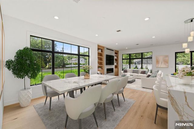 1 Feldman Court, Paramus, NJ 07652