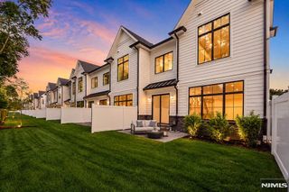1 Feldman Court, Paramus, NJ 07652