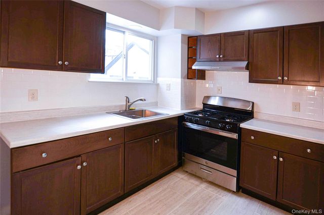 24-10 Gillmore Street 1, East Elmhurst, NY 11369