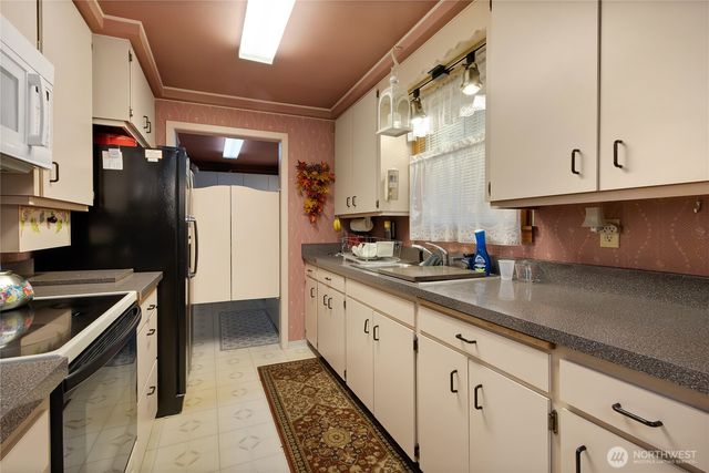 426 160th Street S, Spanaway, WA 98387