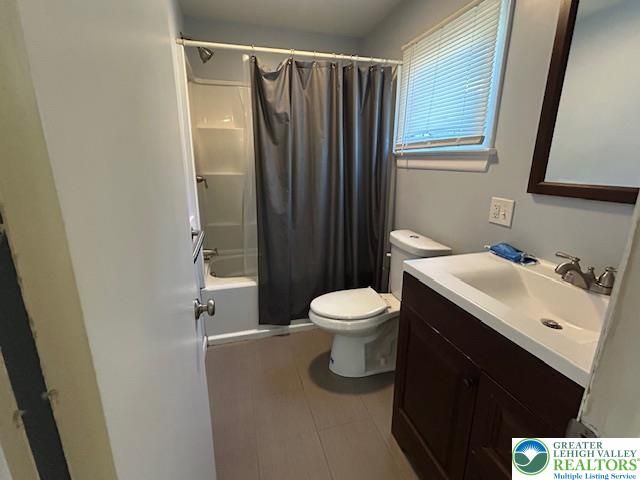 2065 Hopewell Road, Bethlehem City, PA 18017