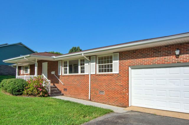 1225 Panorama Drive, Chattanooga, TN 37421