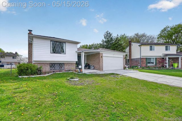 17906 Cider Mill Street, Macomb Township, MI 48044
