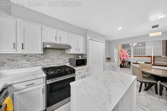 17906 Cider Mill Street, Macomb Township, MI 48044