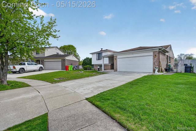 17906 Cider Mill Street, Macomb Township, MI 48044