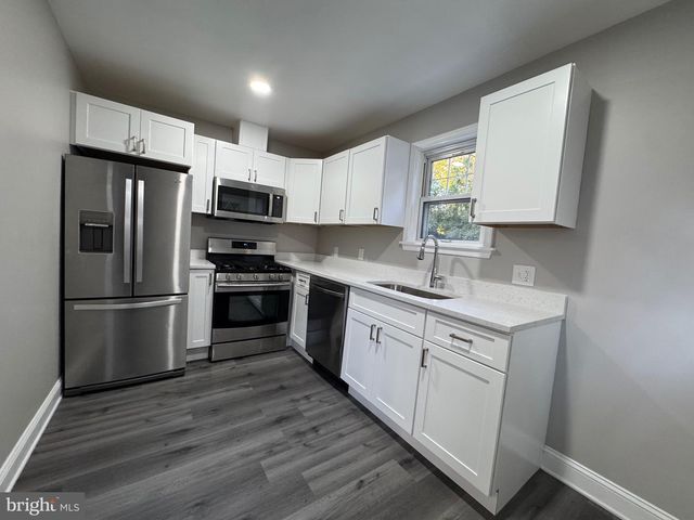 19 PELCZAR AVE, Baltimore, MD 21221