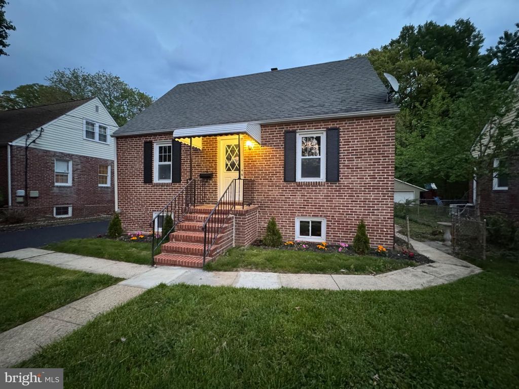 19 PELCZAR AVE, Baltimore, MD 21221