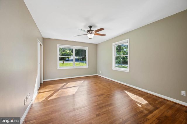 21 WORTHINGTON HILL DR, Reisterstown, MD 21136
