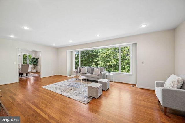 21 WORTHINGTON HILL DR, Reisterstown, MD 21136