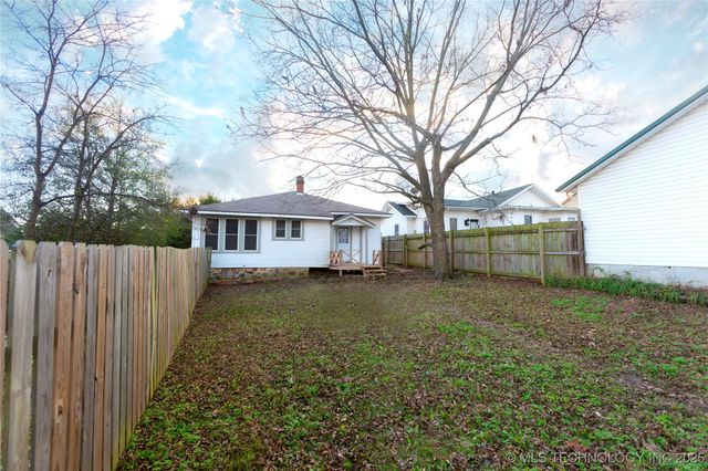 415 E Seneca, Mcalester, OK 74501