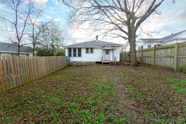 415 E Seneca, Mcalester, OK 74501