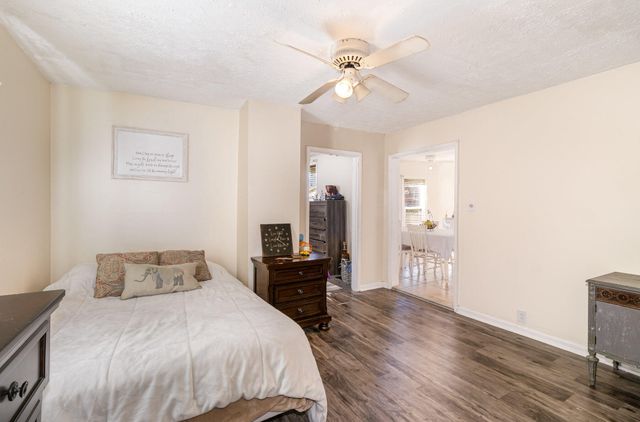 301 Garvey Avenue, Elsmere, KY 41018