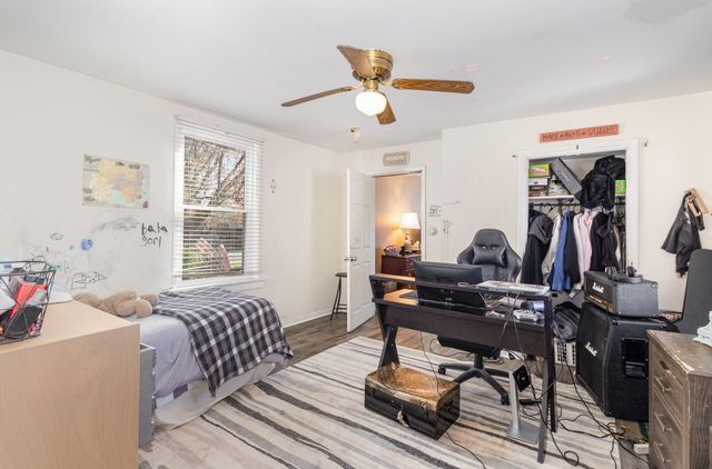 301 Garvey Avenue, Elsmere, KY 41018