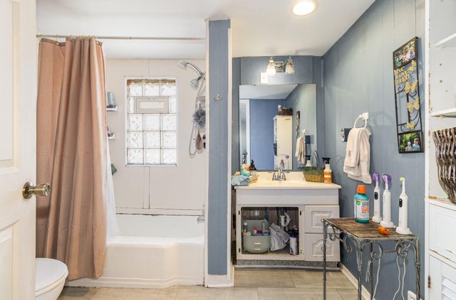 301 Garvey Avenue, Elsmere, KY 41018