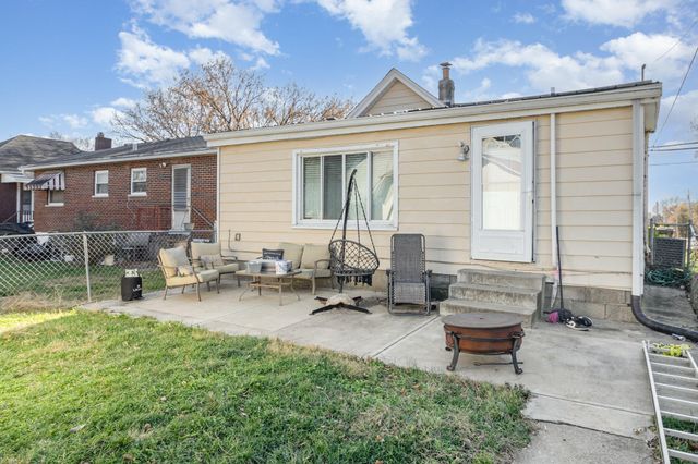 301 Garvey Avenue, Elsmere, KY 41018