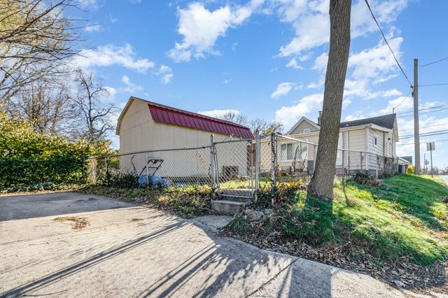 301 Garvey Avenue, Elsmere, KY 41018