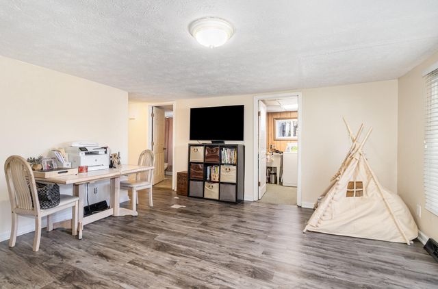 301 Garvey Avenue, Elsmere, KY 41018