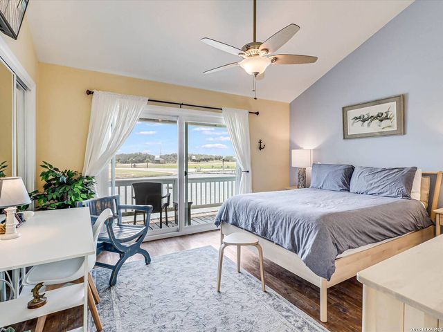 2292 N Fulton Beach Rd Apt 502, Rockport, TX 78382