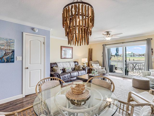 2292 N Fulton Beach Rd Apt 502, Rockport, TX 78382