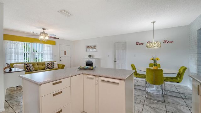 1003 21ST AVENUE W, Palmetto, FL 34221
