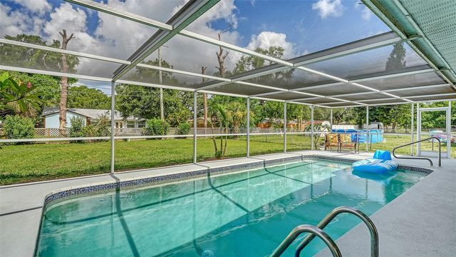 1003 21ST AVENUE W, Palmetto, FL 34221