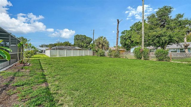 1003 21ST AVENUE W, Palmetto, FL 34221