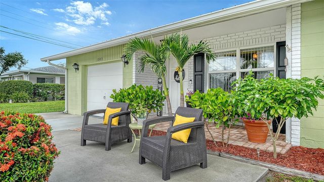 1003 21ST AVENUE W, Palmetto, FL 34221