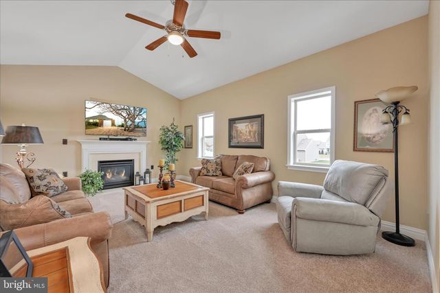 36 PEMBROOKE LN L-0108, Annville, PA 17003