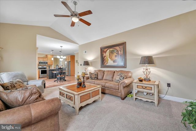 36 PEMBROOKE LN L-0108, Annville, PA 17003