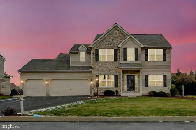 36 PEMBROOKE LN L-0108, Annville, PA 17003