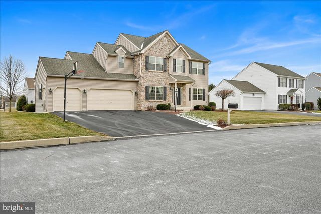 36 PEMBROOKE LN L-0108, Annville, PA 17003