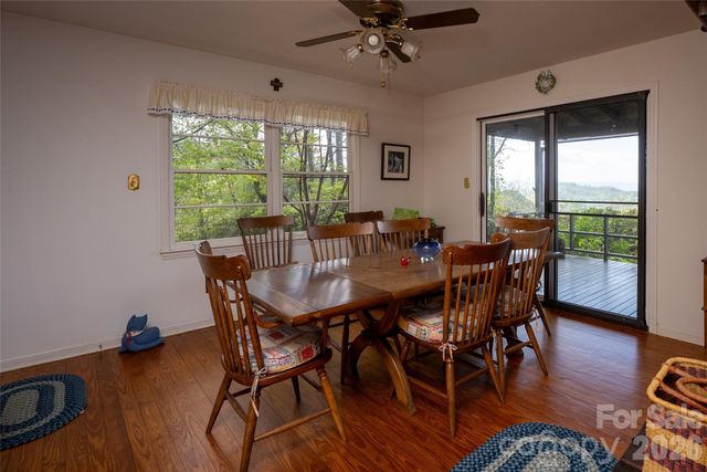 1412 N Bearwallow Road, Fletcher, NC 28732