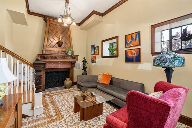 63 Crabtree Rd, Quincy, MA 02171