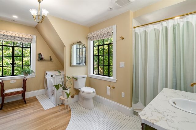 63 Crabtree Rd, Quincy, MA 02171