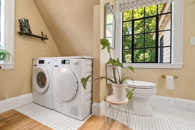 63 Crabtree Rd, Quincy, MA 02171