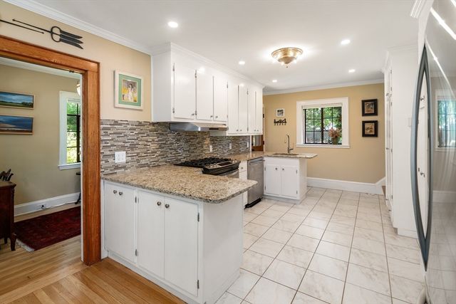63 Crabtree Rd, Quincy, MA 02171