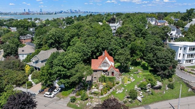 63 Crabtree Rd, Quincy, MA 02171