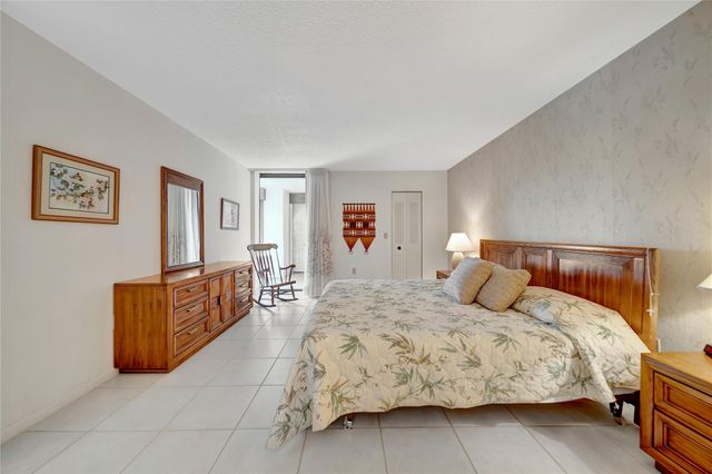 3521 Environ Blvd B509, Lauderhill, FL 33319