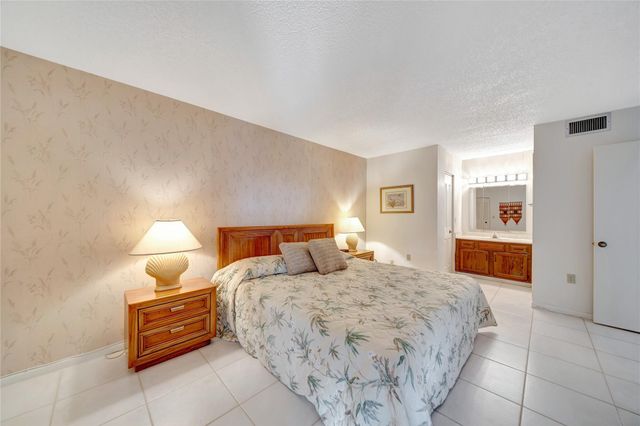 3521 Environ Blvd B509, Lauderhill, FL 33319