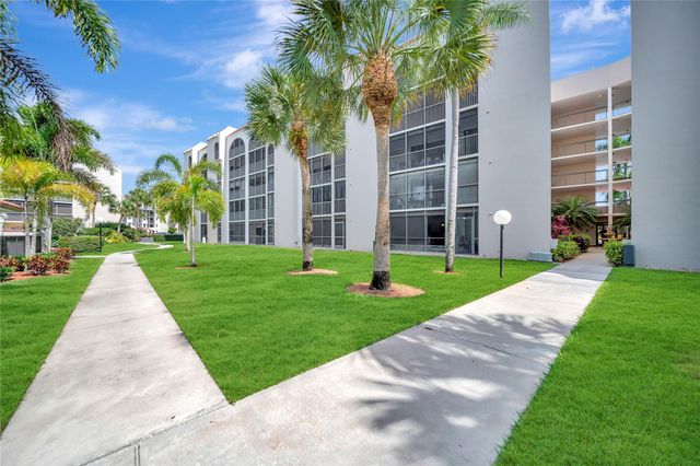 3521 Environ Blvd B509, Lauderhill, FL 33319