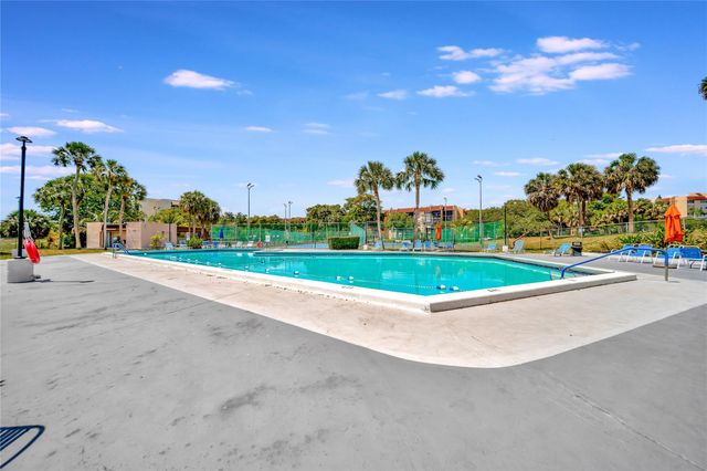 3521 Environ Blvd B509, Lauderhill, FL 33319