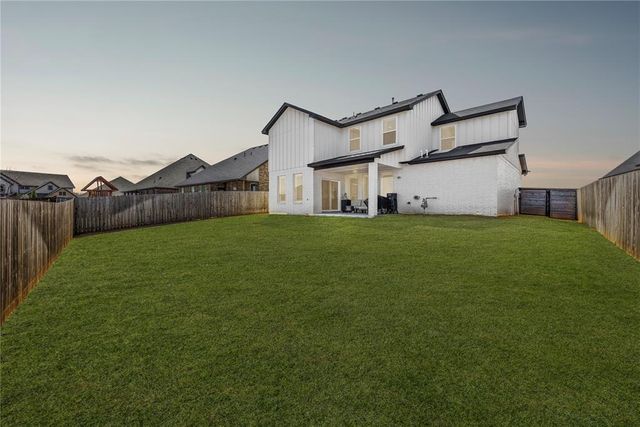 14608 Claxton Place, Yukon, OK 73099
