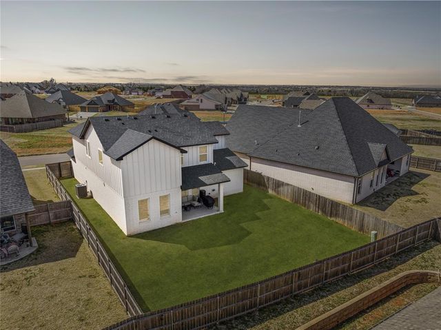 14608 Claxton Place, Yukon, OK 73099