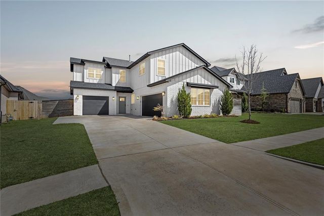 14608 Claxton Place, Yukon, OK 73099